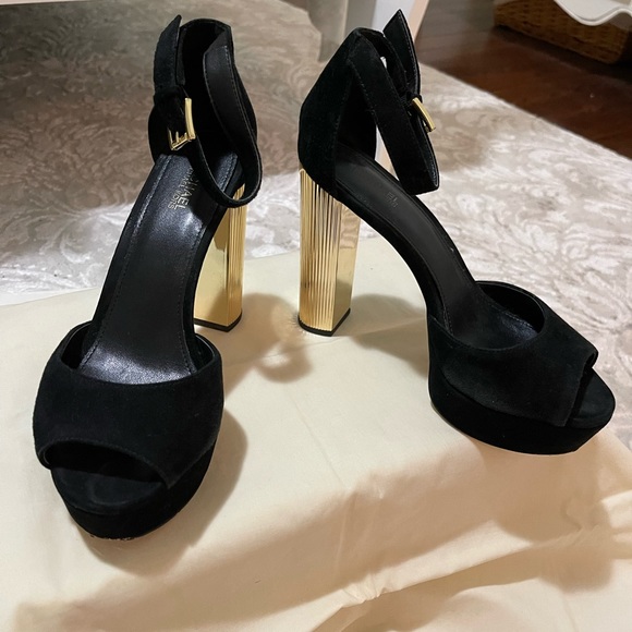 Michael Kors platform heels - Picture 1 of 5